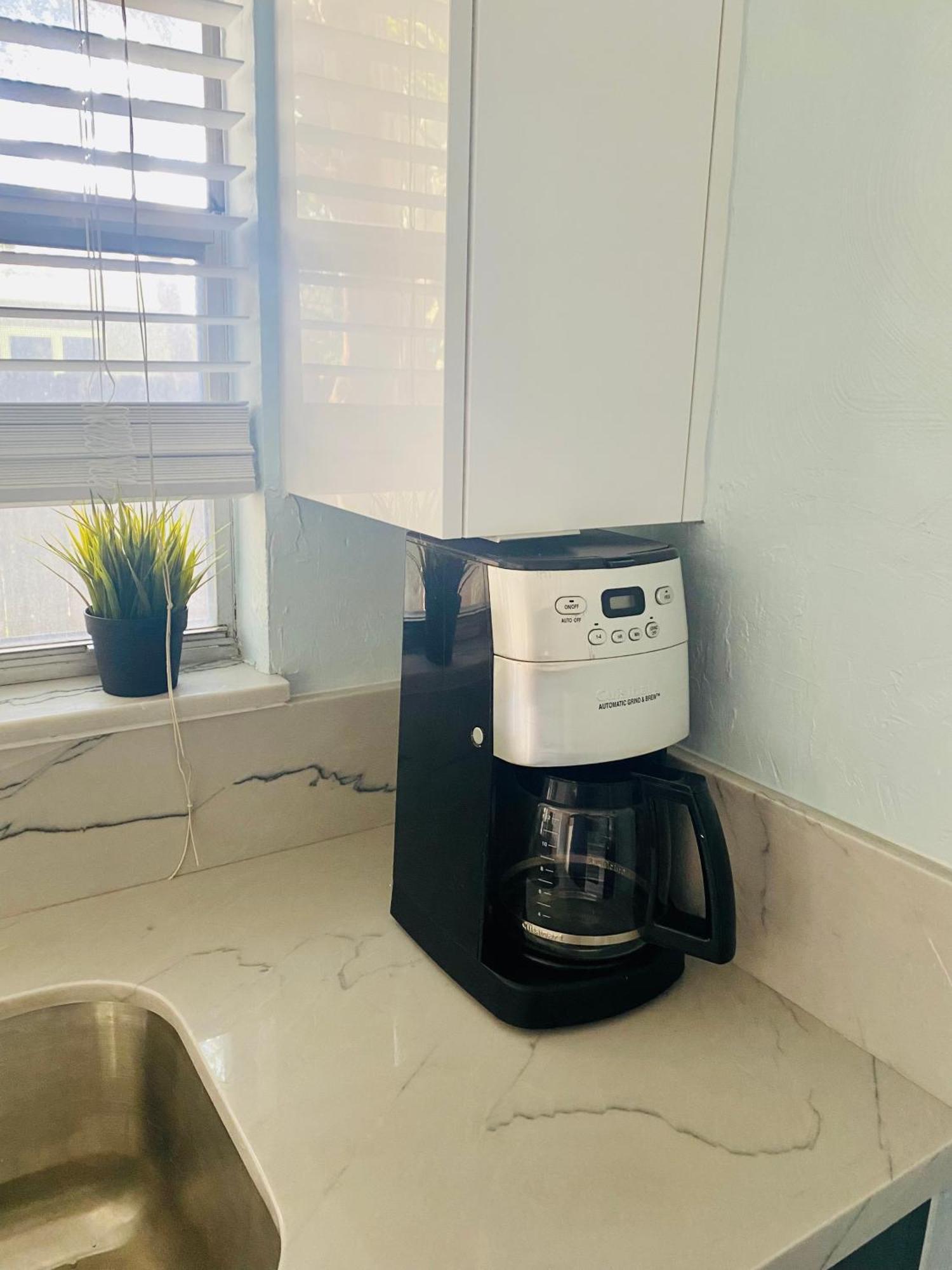 One Bedroom Apt With Private Patio Near Fort Lauderdale Beach Экстерьер фото