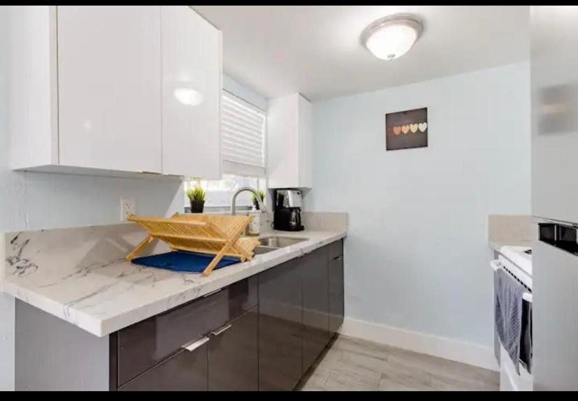One Bedroom Apt With Private Patio Near Fort Lauderdale Beach Экстерьер фото