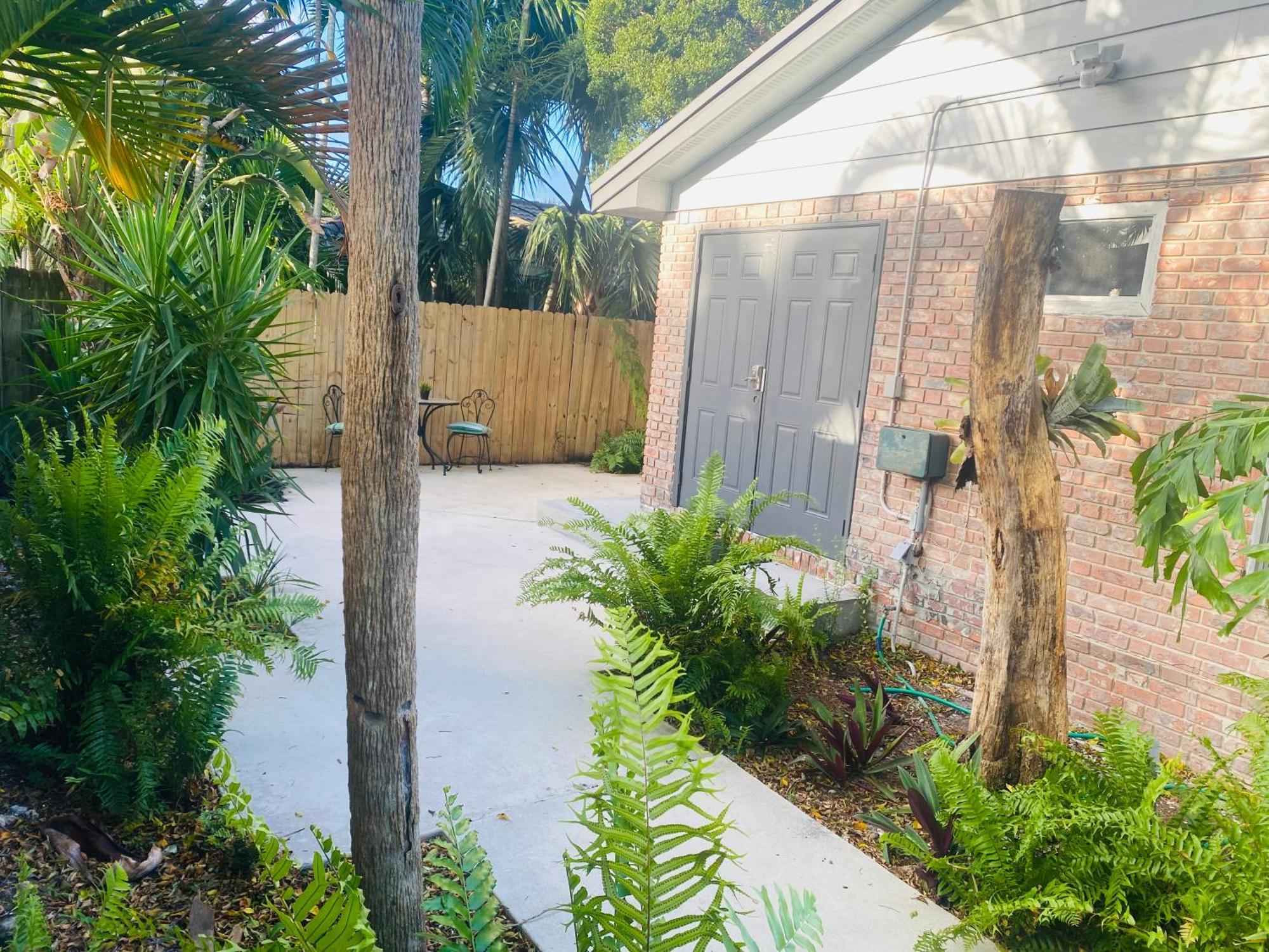 One Bedroom Apt With Private Patio Near Fort Lauderdale Beach Экстерьер фото