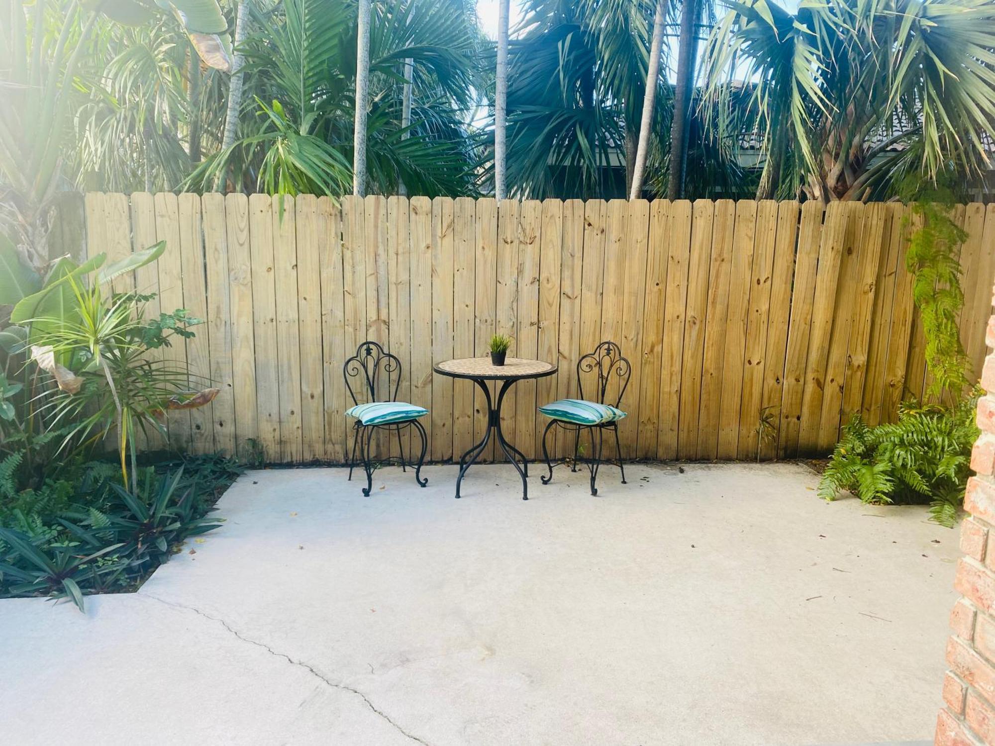 One Bedroom Apt With Private Patio Near Fort Lauderdale Beach Экстерьер фото